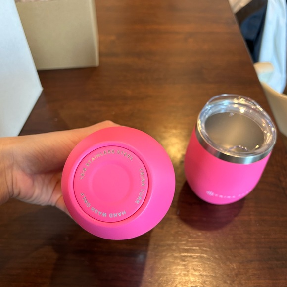Trina Turk Tumblers,Great for warm or cold beverages Stainless steel, BRAND NEW! - Picture 5 of 5